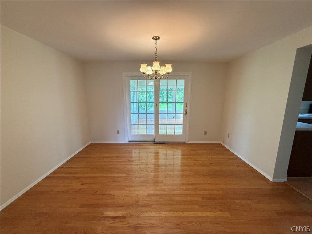 116 Stillwater Dr - Photo 5 of 17