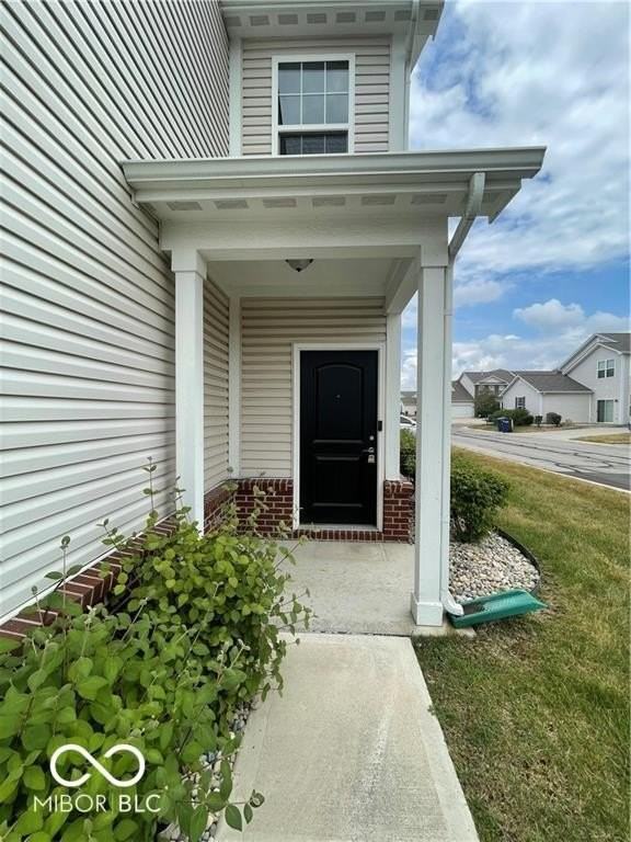 9652 Wild Iris Dr - Photo 2 of 17