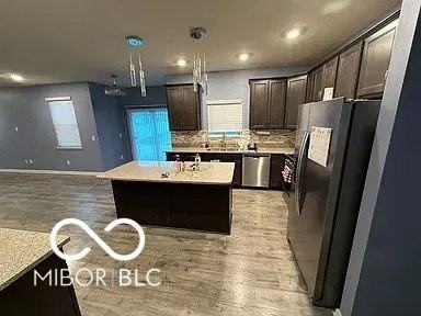 910 Barmun Dr - Photo 2 of 2