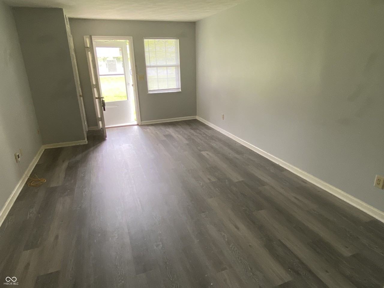 1329 Millerwood Ct - Photo 3 of 12