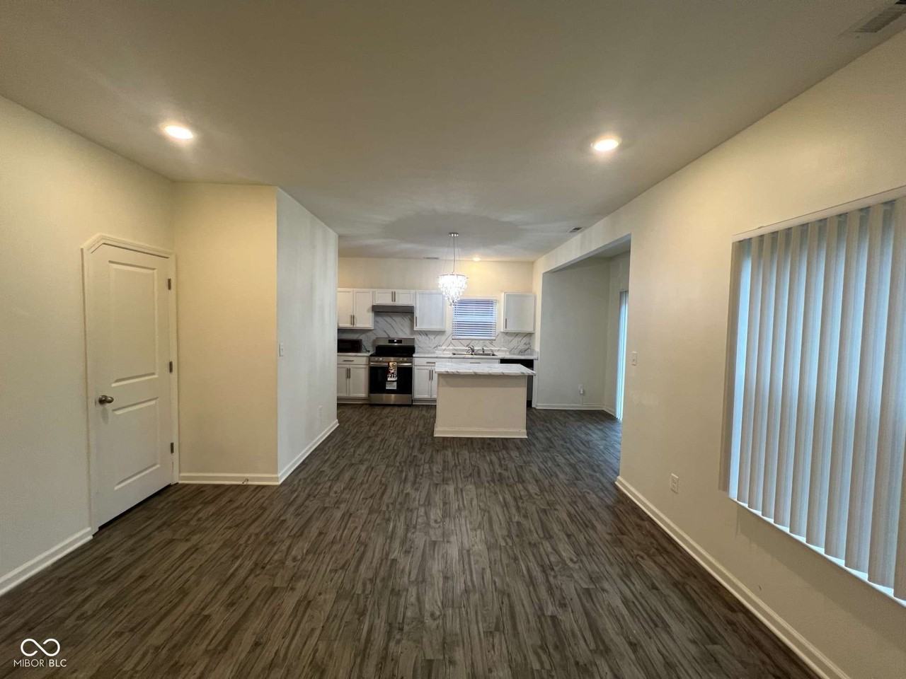 10905 Penwell Way - Photo 5 of 28
