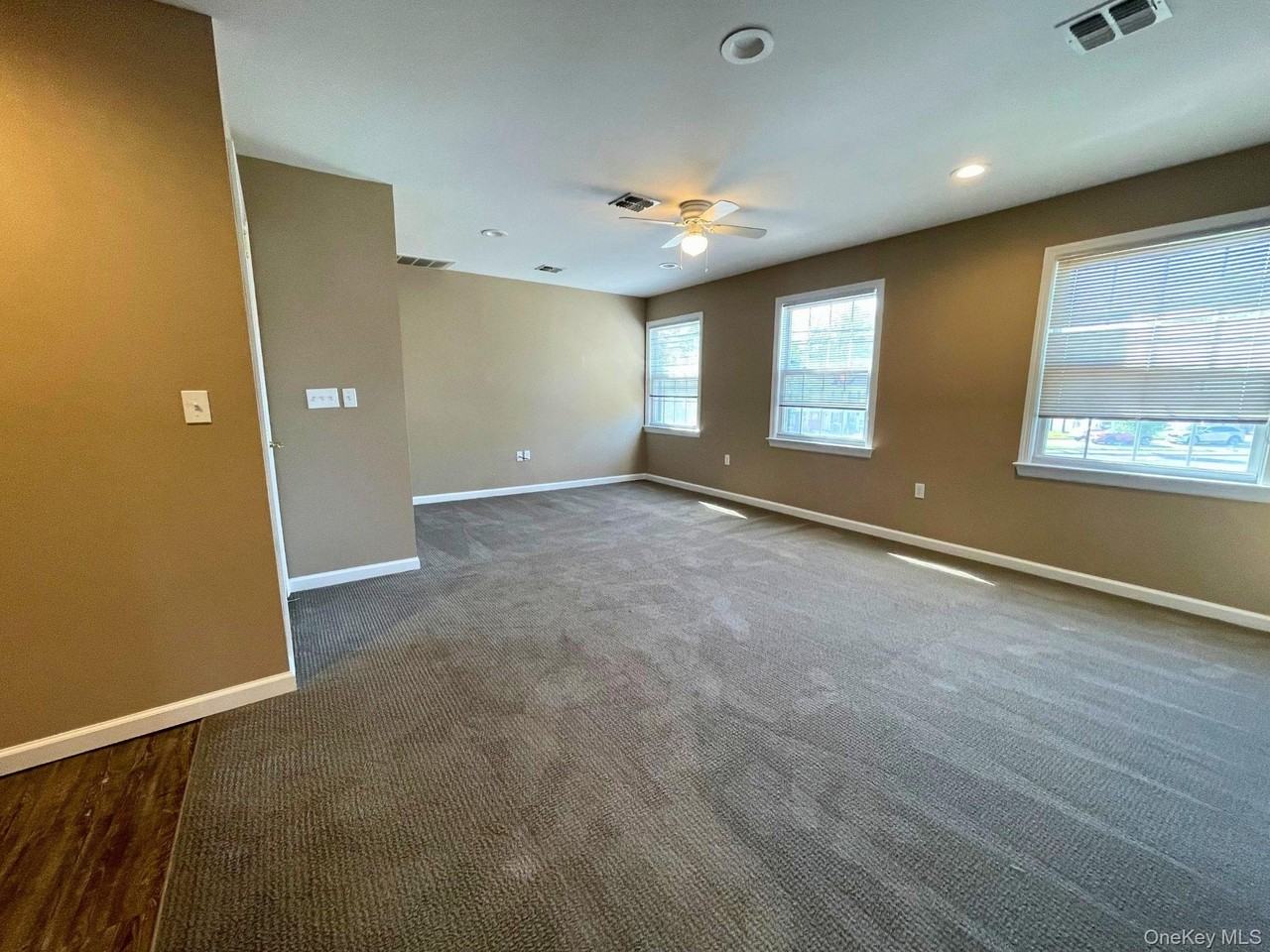10 Colonial Ave #C - Photo 6 of 20