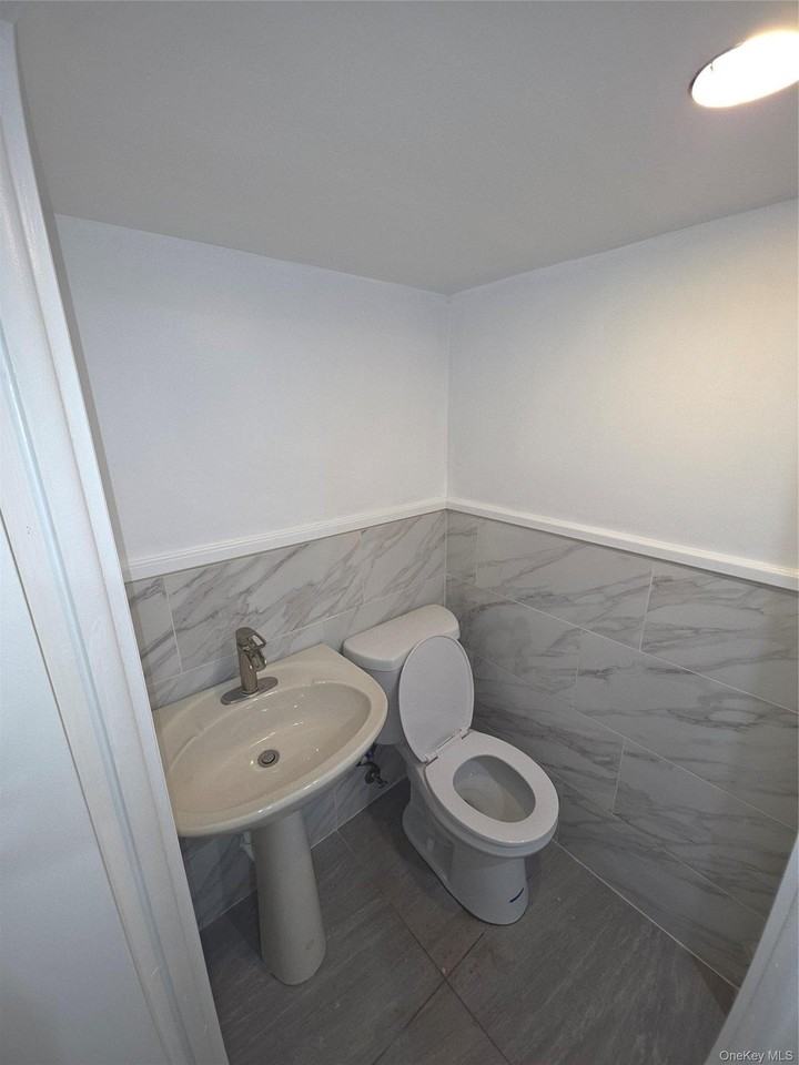 3766 Bronxwood Ave #BS - Photo 5 of 7