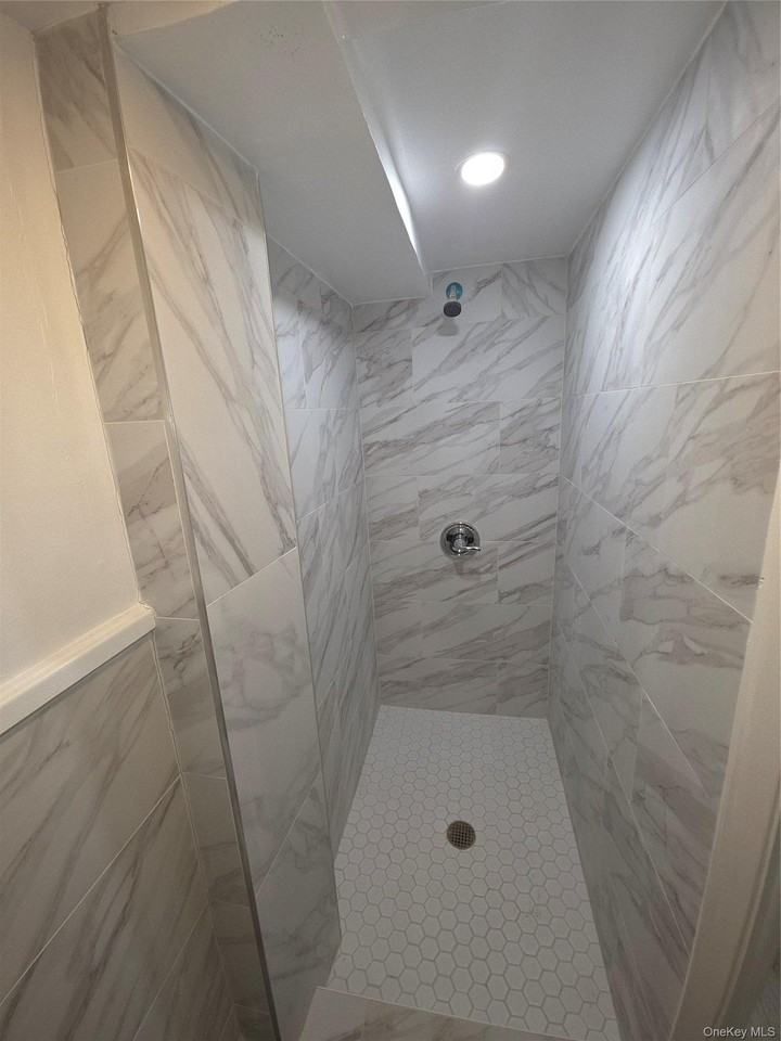 3766 Bronxwood Ave #BS - Photo 6 of 7