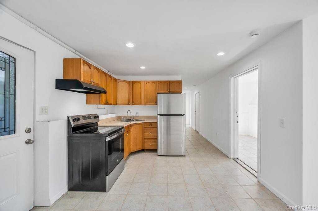 20 Handsome Ave - Photo 7 of 17