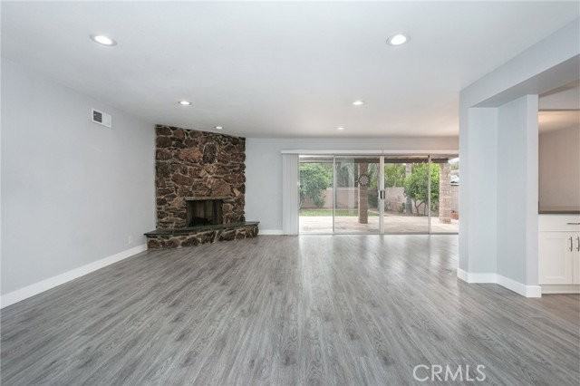 6631 Nagle Ave - Photo 6 of 8