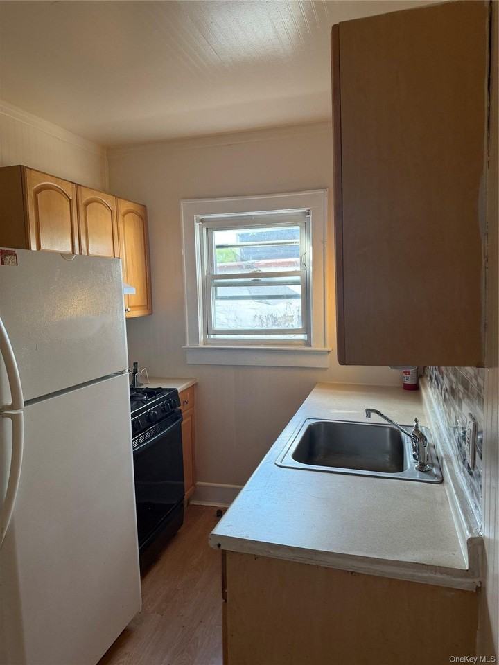 1654 Grand Ave #2 - Photo 5 of 8