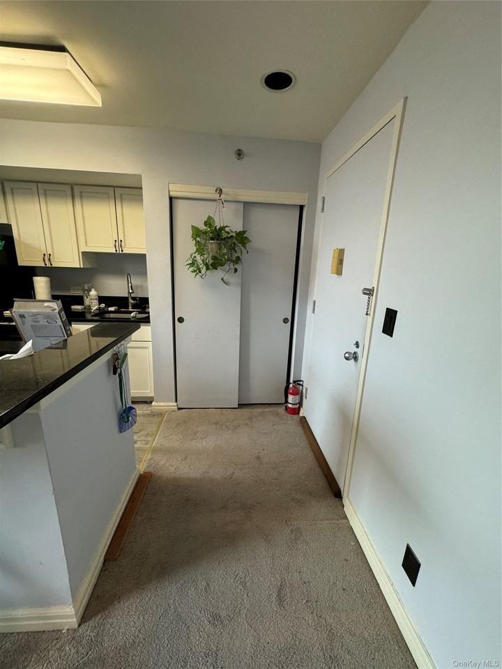 1701 Crompond Rd #6313 - Photo 5 of 13