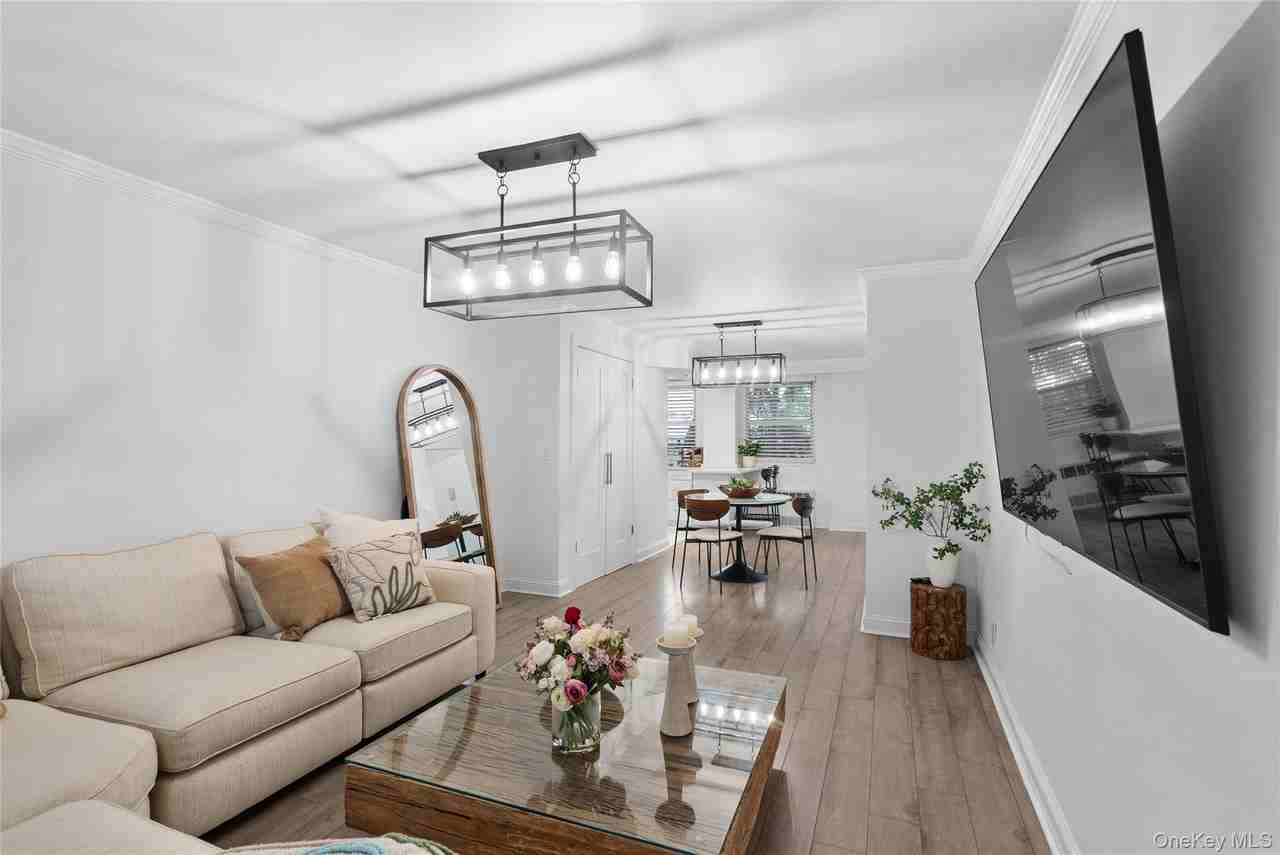 5800 Arlington Ave #1K - Photo 6 of 21