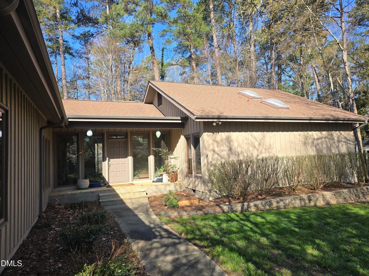 10 Kendall Dr - Photo 3 of 36