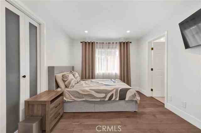 8746 Ruffner Ave - Photo 2 of 8