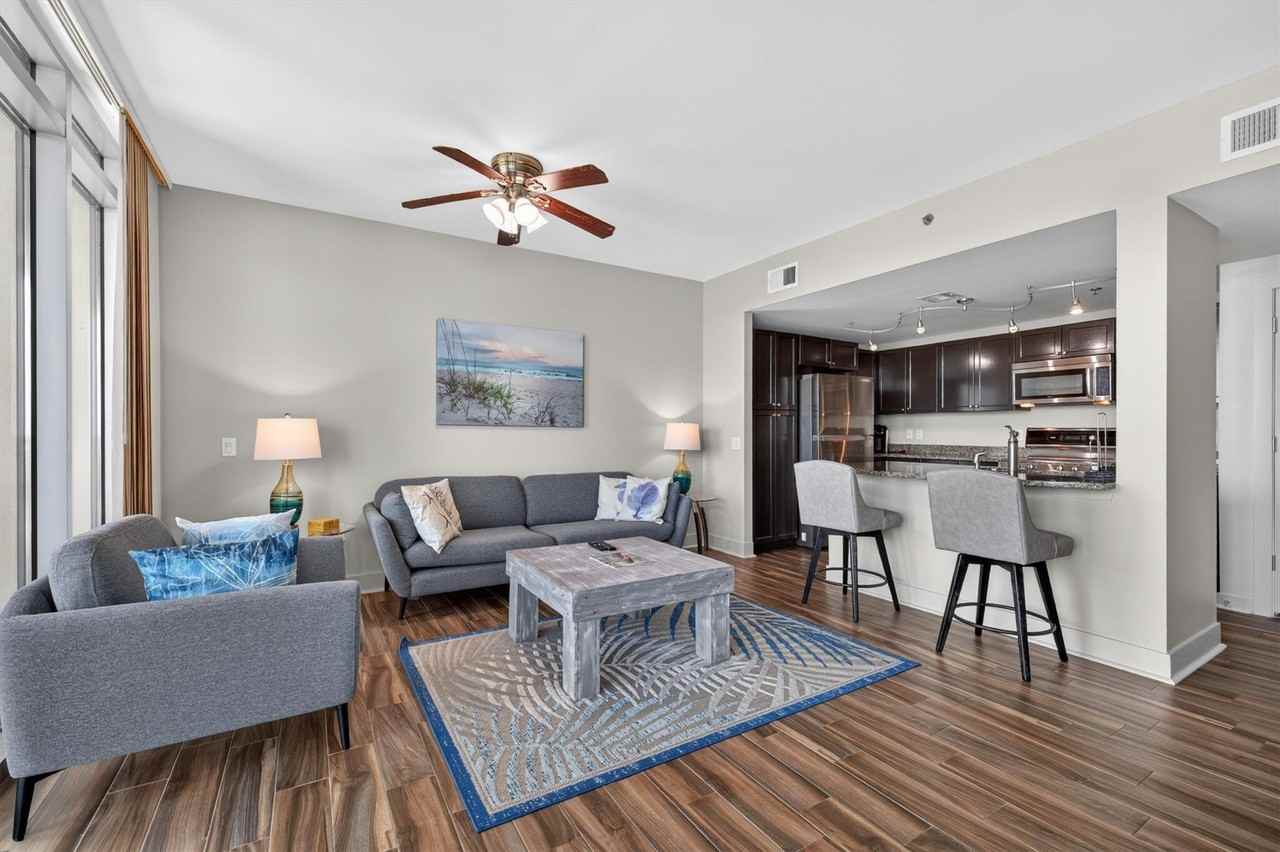 801 E Beach Dr - Photo 4 of 42