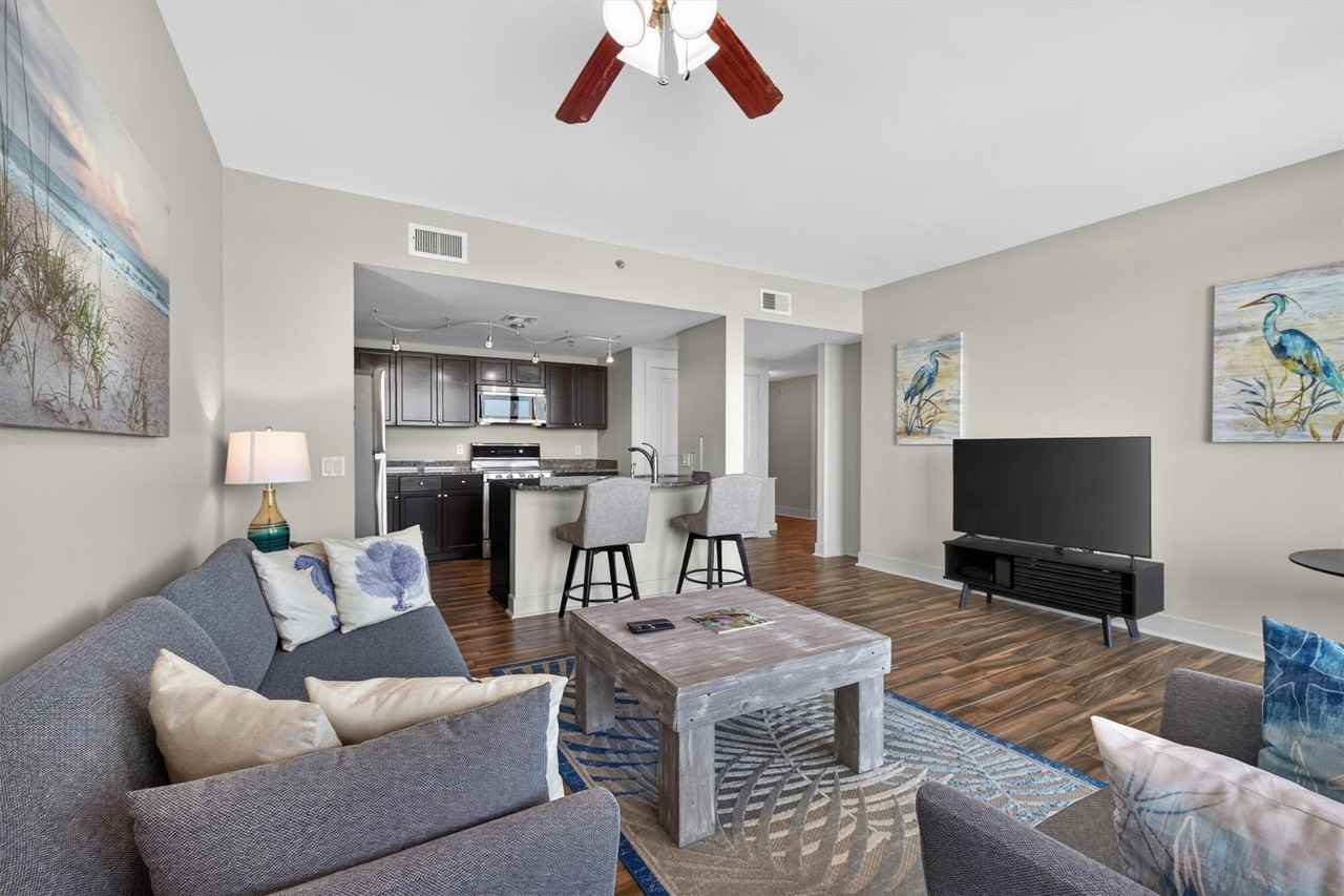801 E Beach Dr - Photo 6 of 42