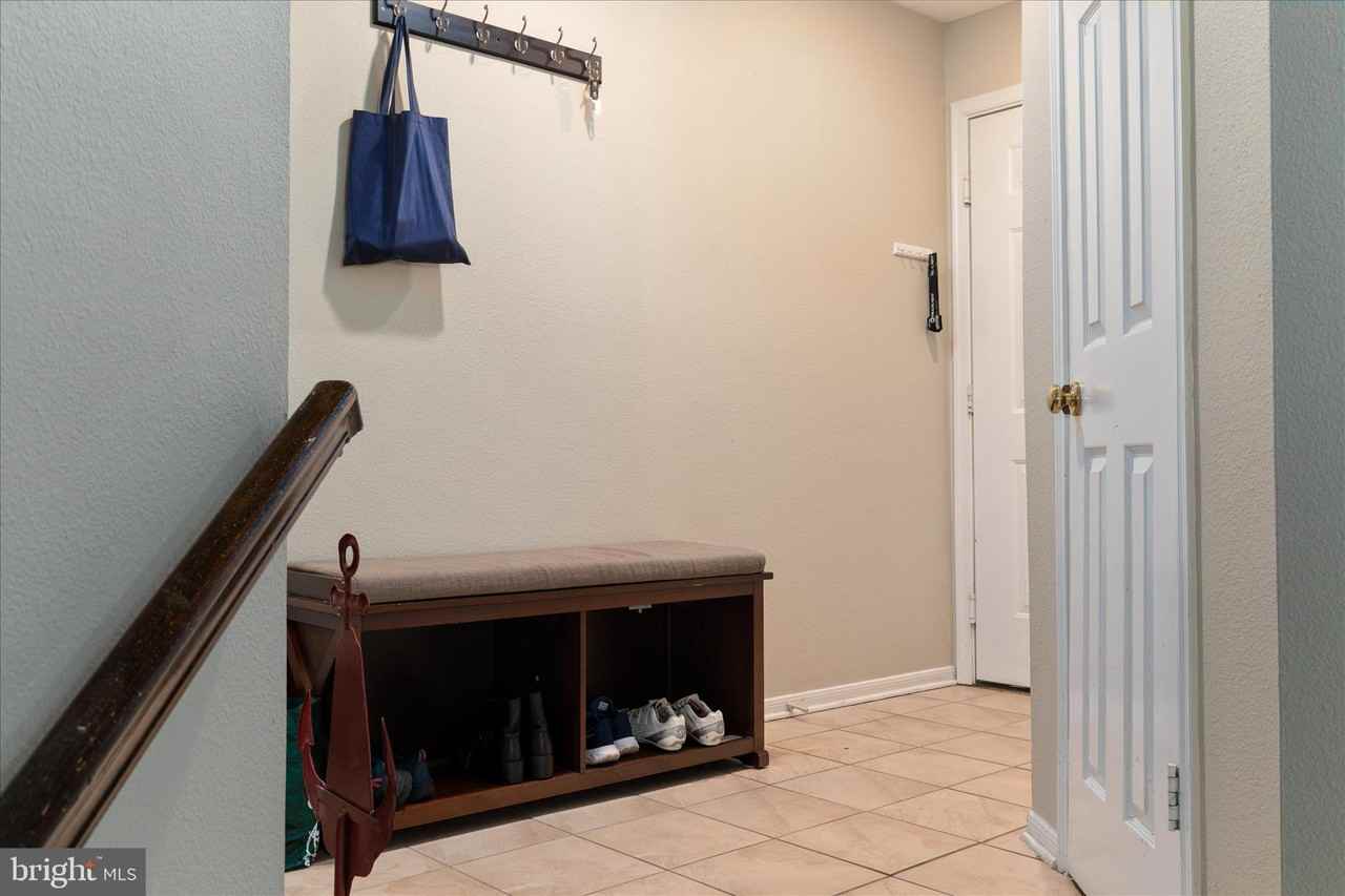 664 Gateway Dr Se ##302 - Photo 3 of 27