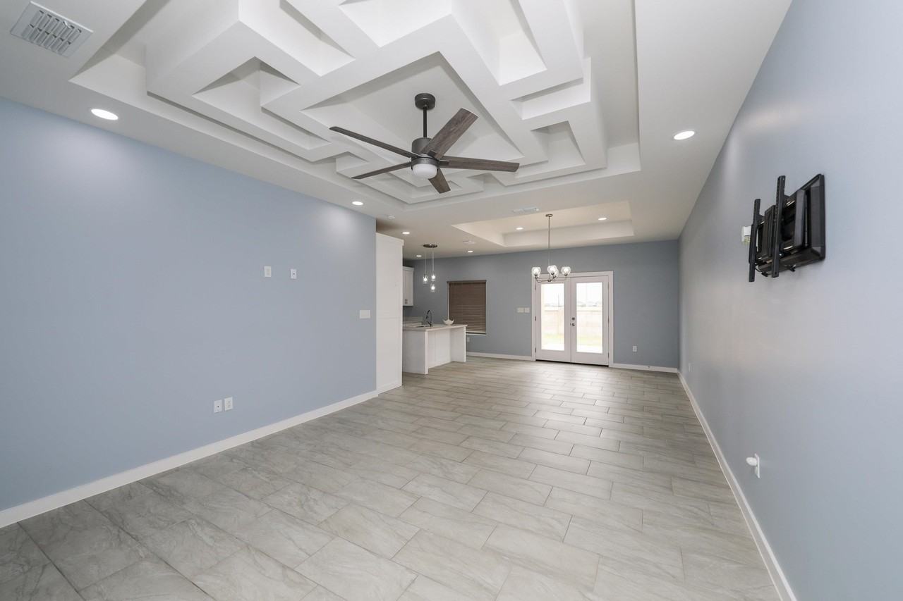 3506 Jorge Sosa Dr - Photo 5 of 33