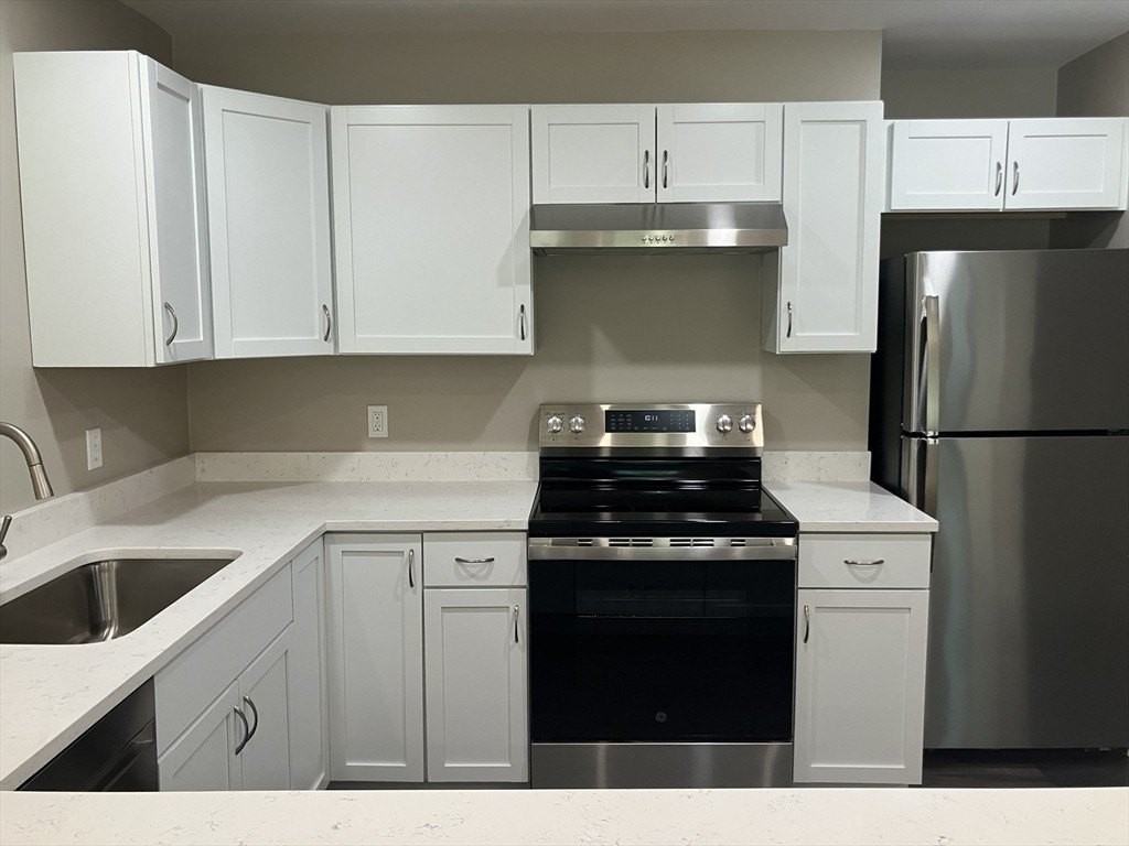 231 Coolidge Ave #401 - Photo 2 of 18