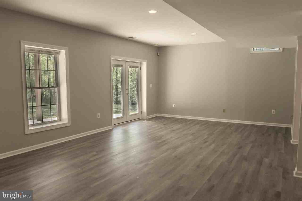 12626 Kahns Rd ##B - Photo 4 of 19