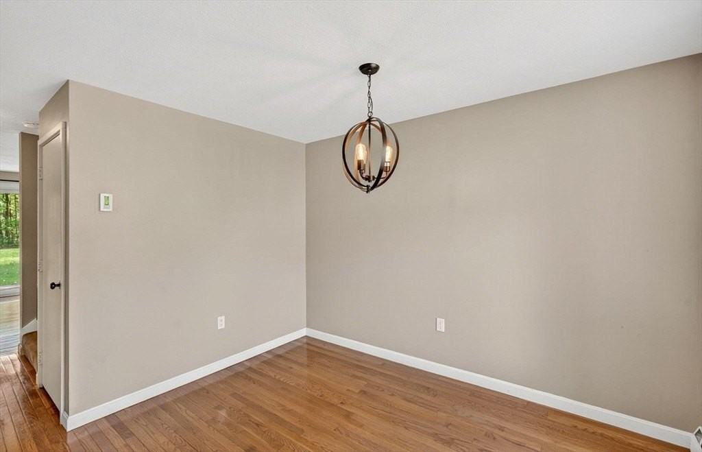 35 Hazen Rd #F6 - Photo 7 of 39