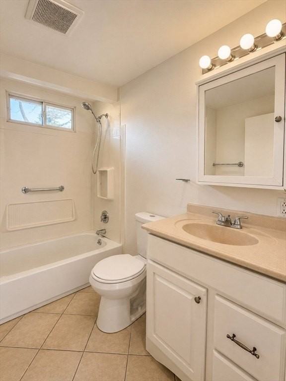 335 Canton St #335 - Photo 4 of 8