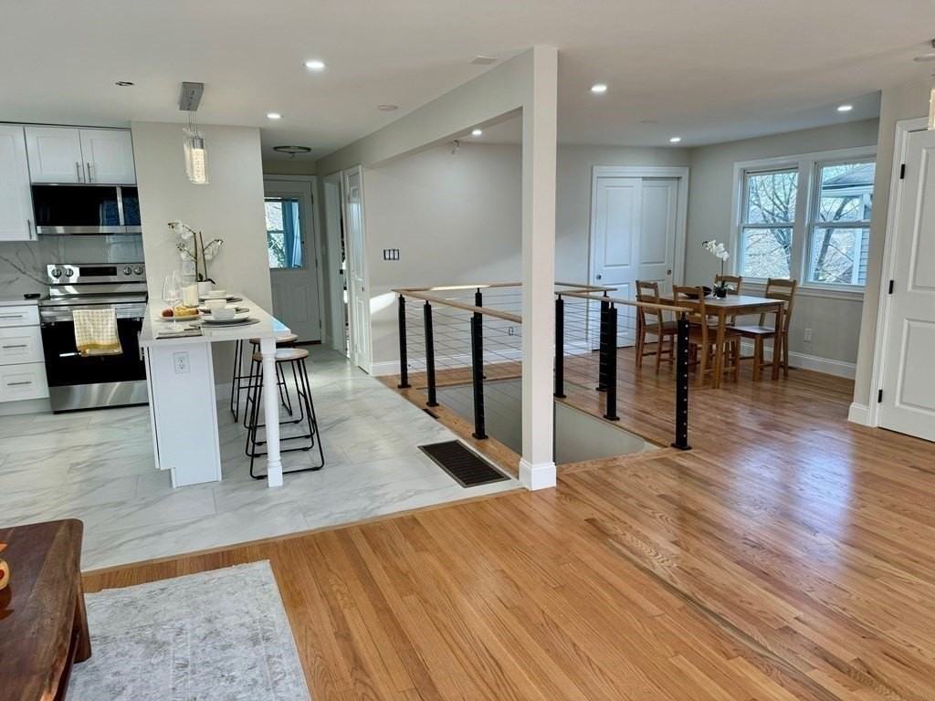 9 Sutherland Rd #1 - Photo 4 of 22