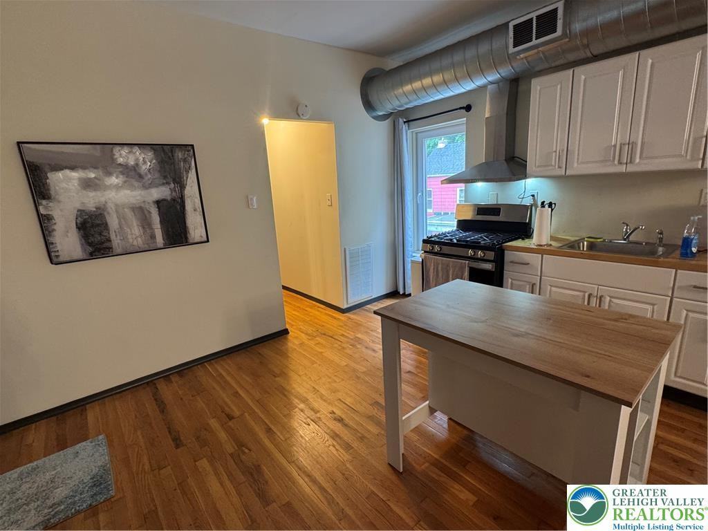49 N Delaware Dr - Photo 6 of 11