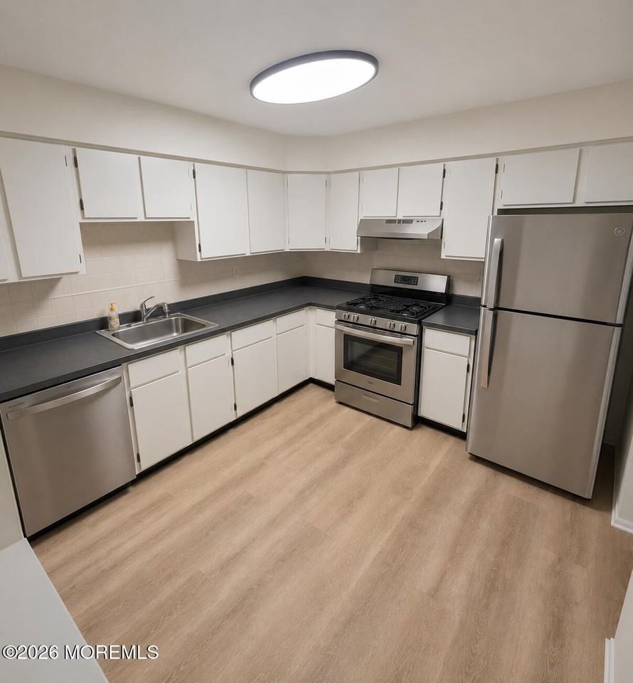 120 Dumbarton Hill Ct - Photo 2 of 13