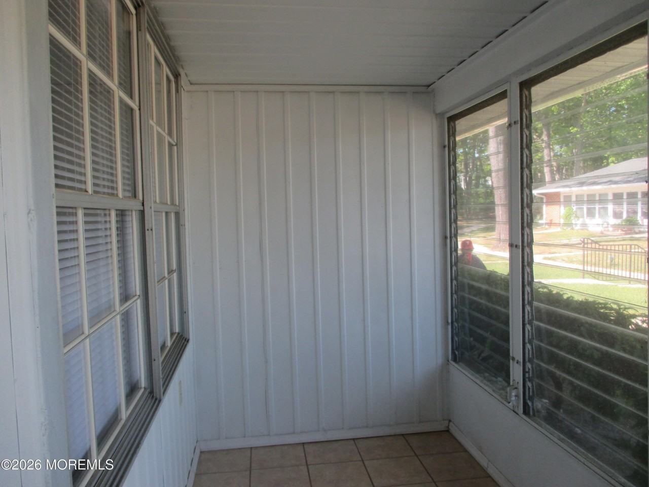 829A Balmoral Ct #1001 - Photo 2 of 14