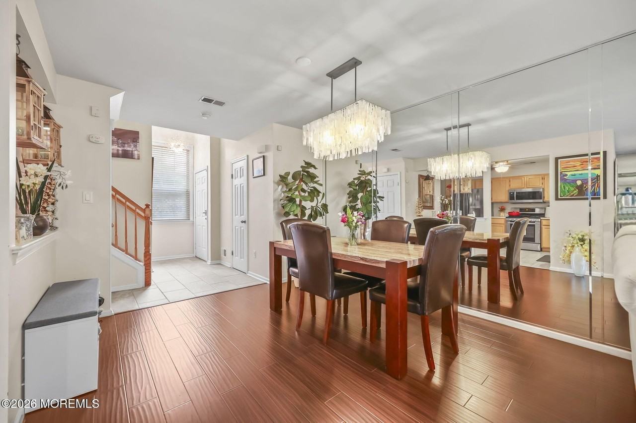 761 Banyan Ct - Photo 6 of 18