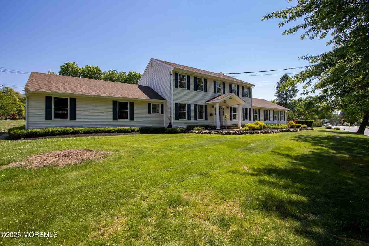 220 Branch Ave - Photo 2 of 50
