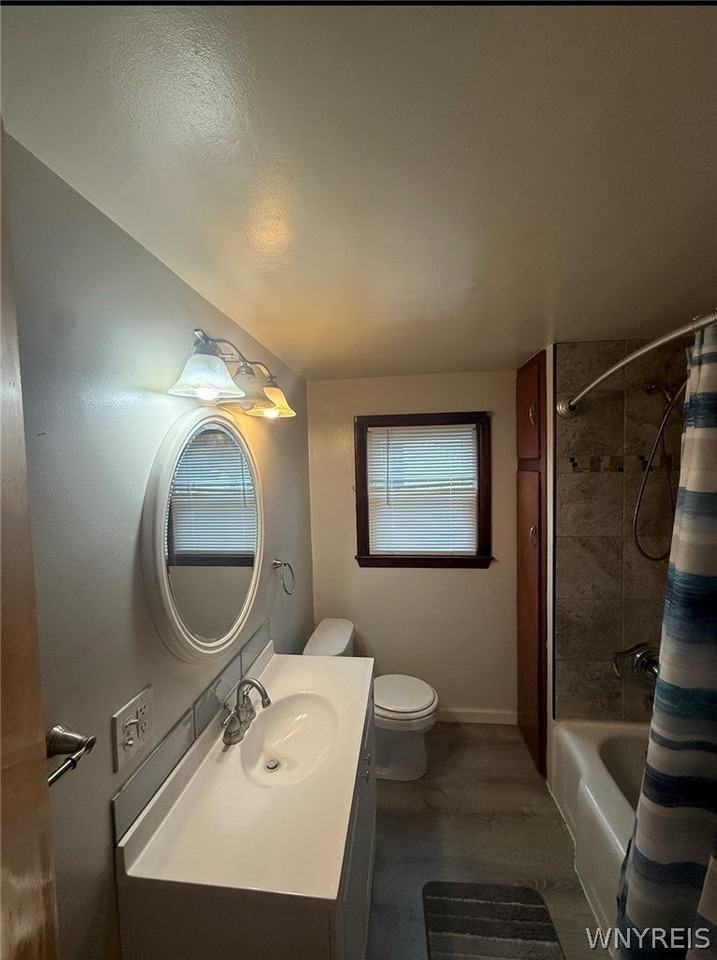 207 Spaulding St - Photo 7 of 10
