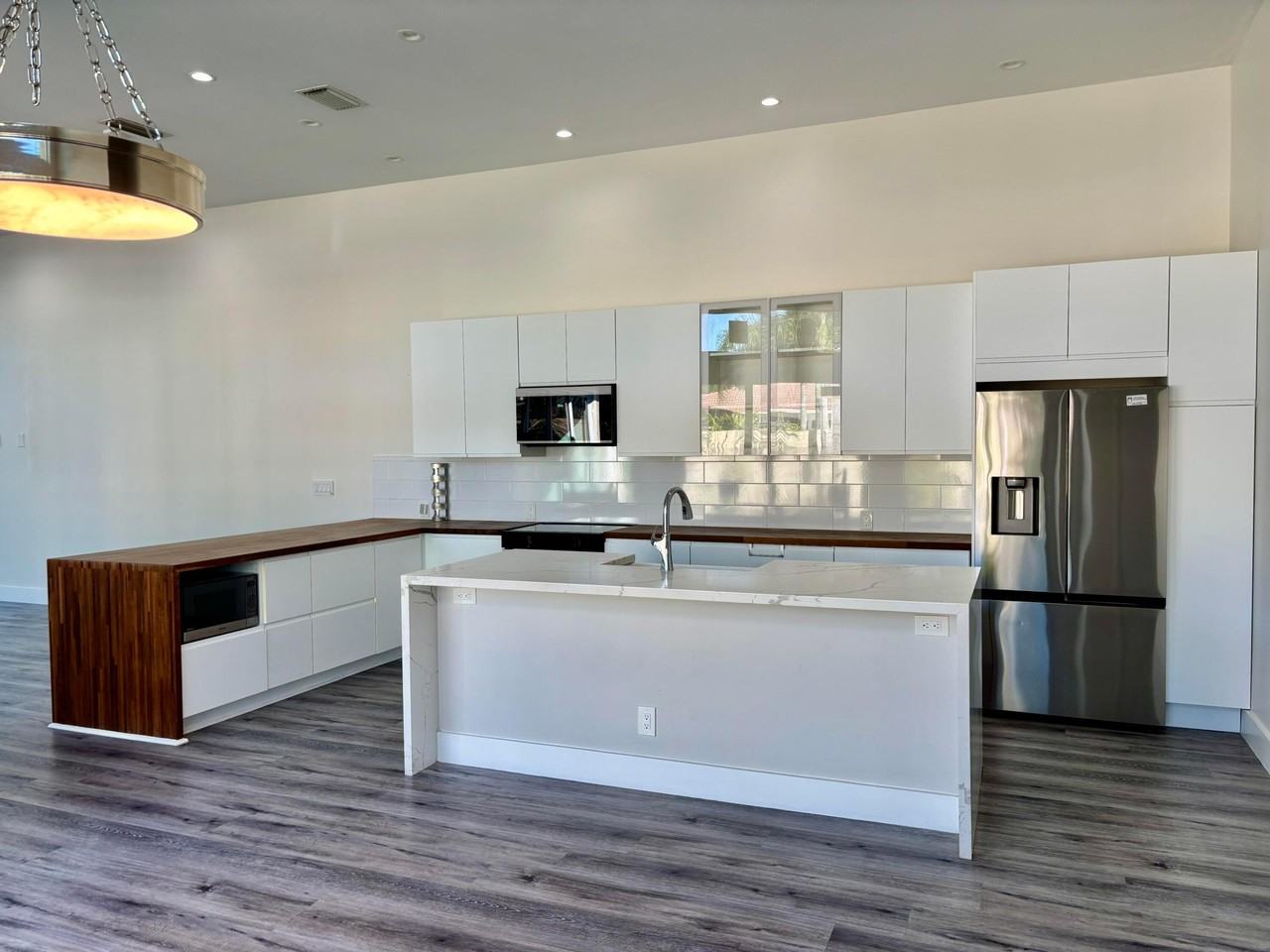 5865 Nw 125th Ave - Photo 3 of 27