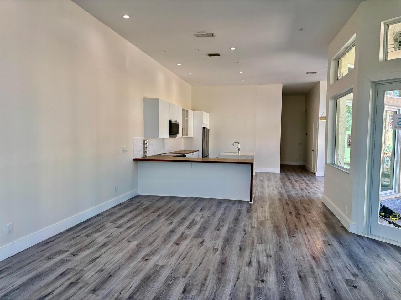 5865 Nw 125th Ave - Photo 6 of 27