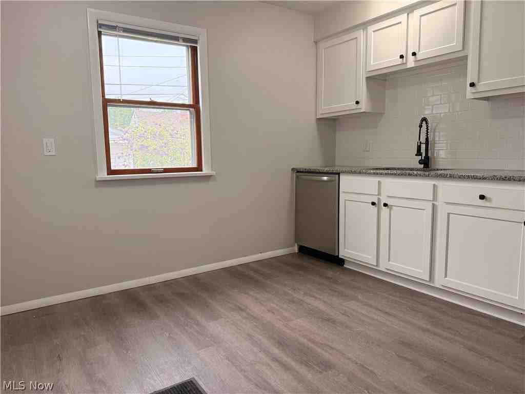 29103 Barjode Rd - Photo 2 of 31