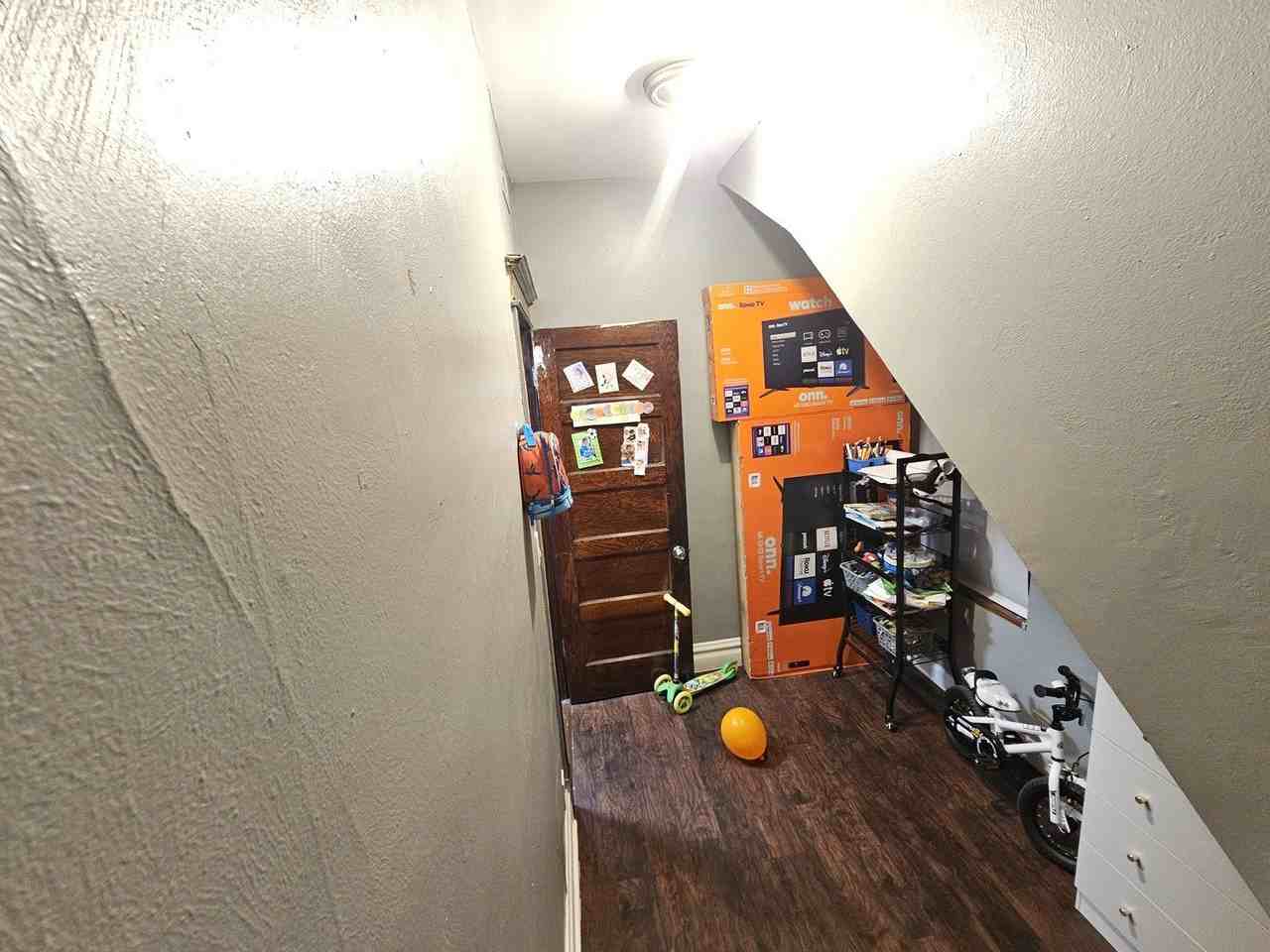 2532 S Albany Ave #1 - Photo 6 of 17