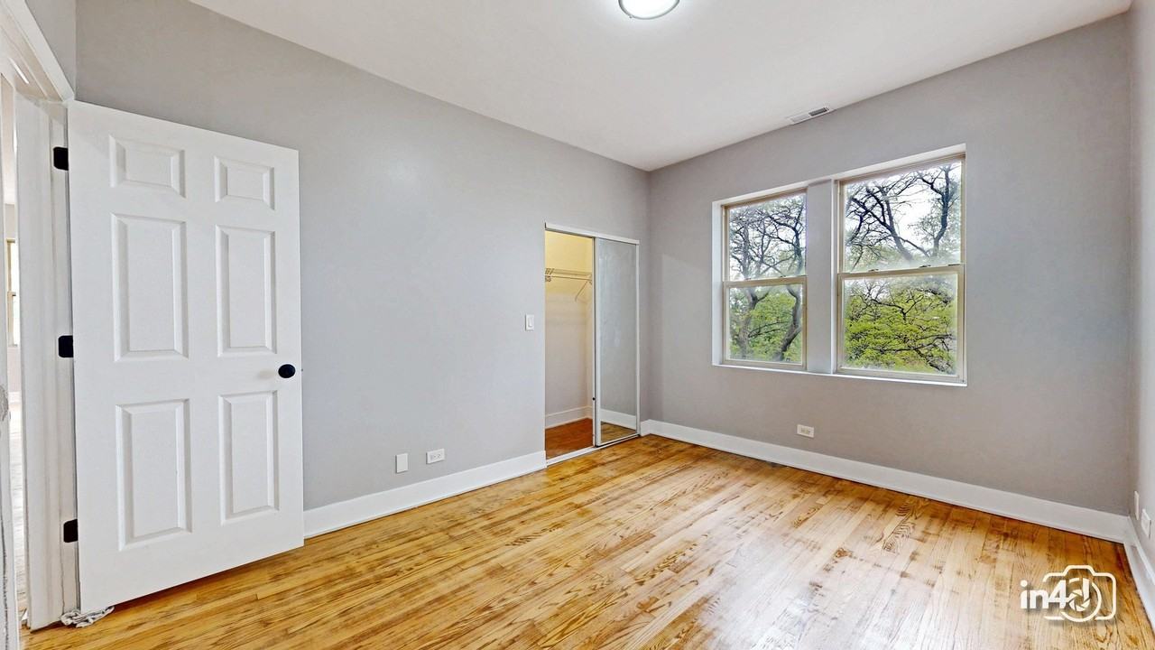 3925 W Ainslie St #3 - Photo 6 of 16