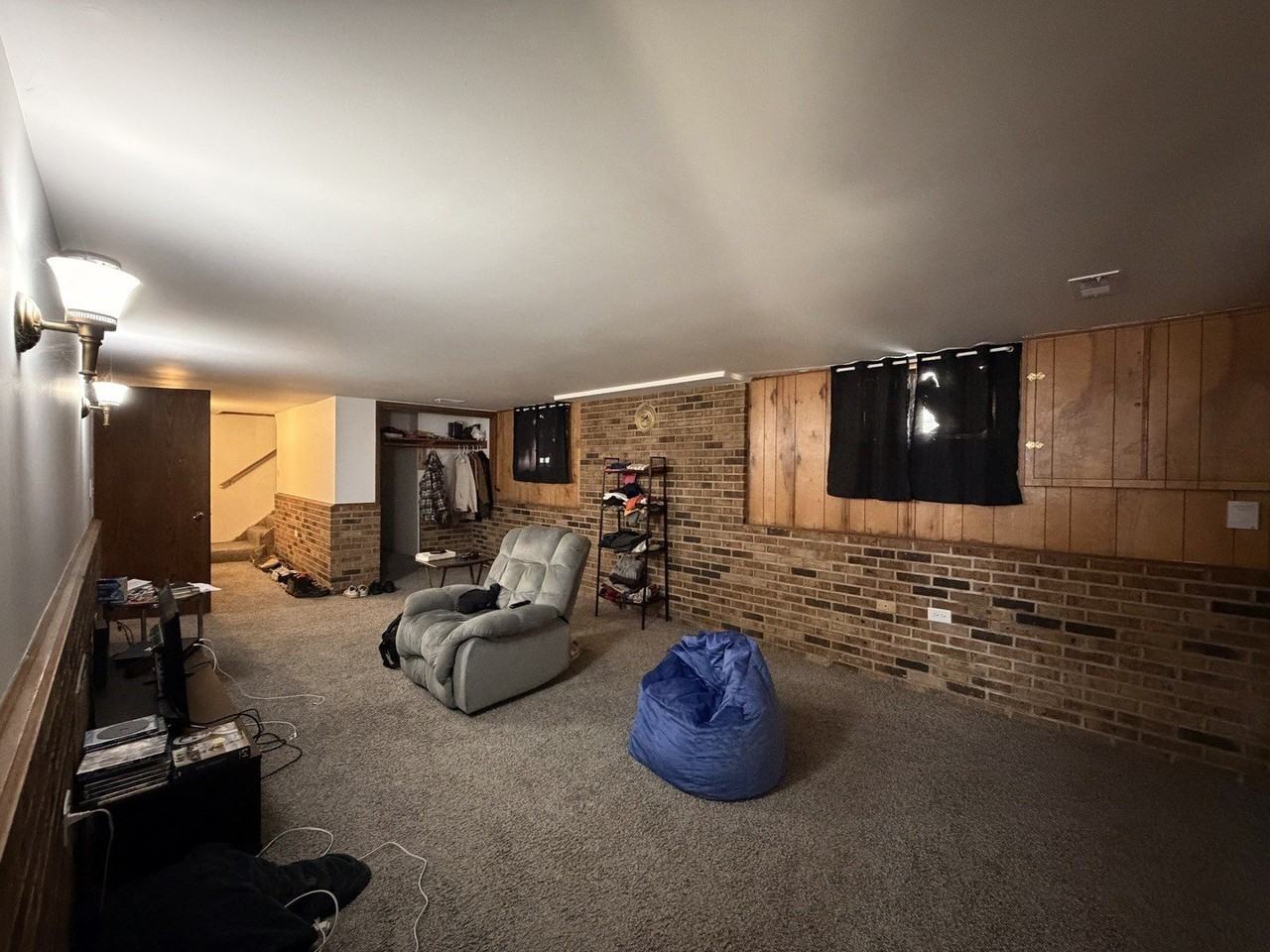 227 W Locust St #1 - Photo 3 of 9