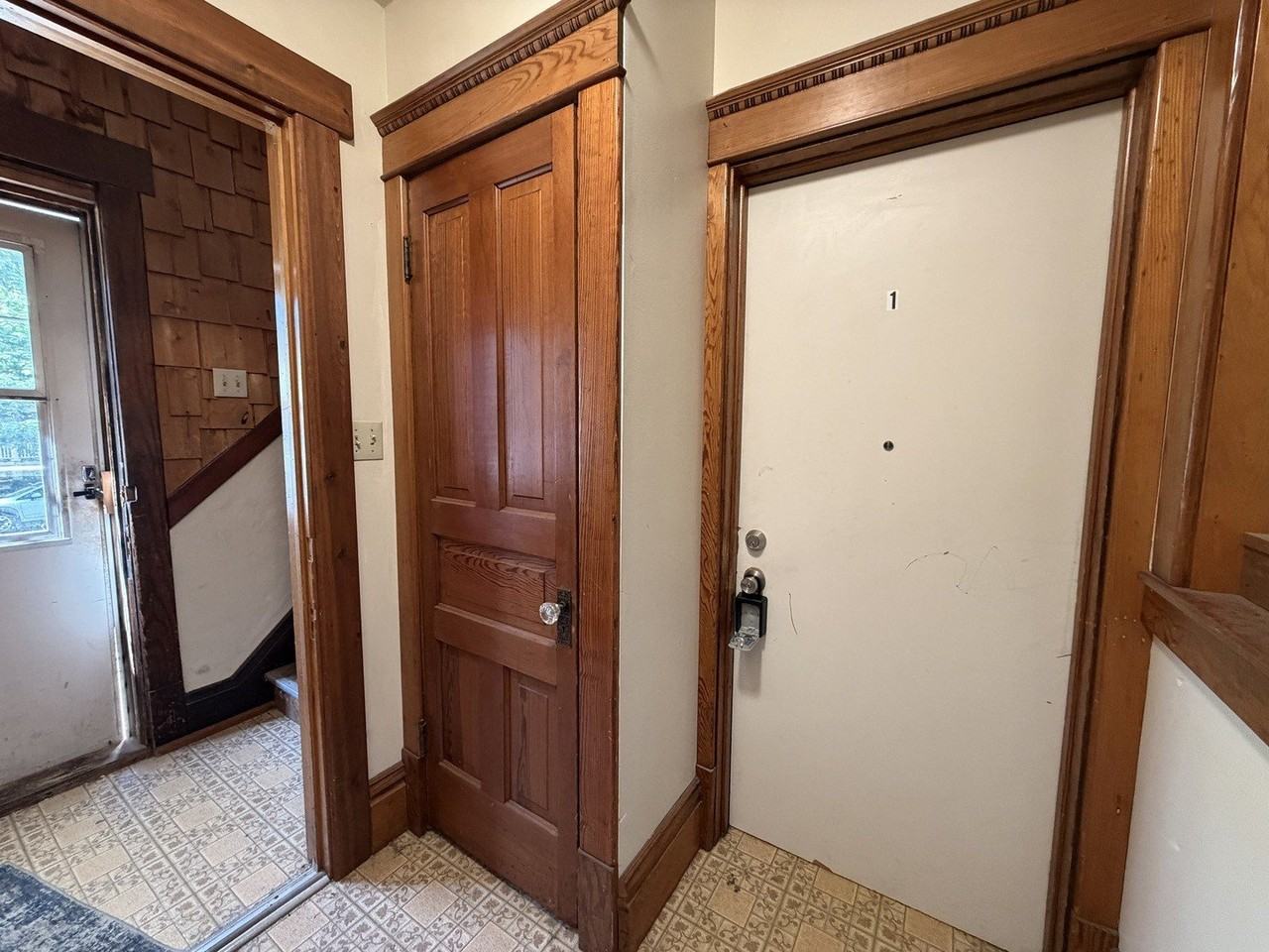 227 W Locust St #1 - Photo 7 of 9