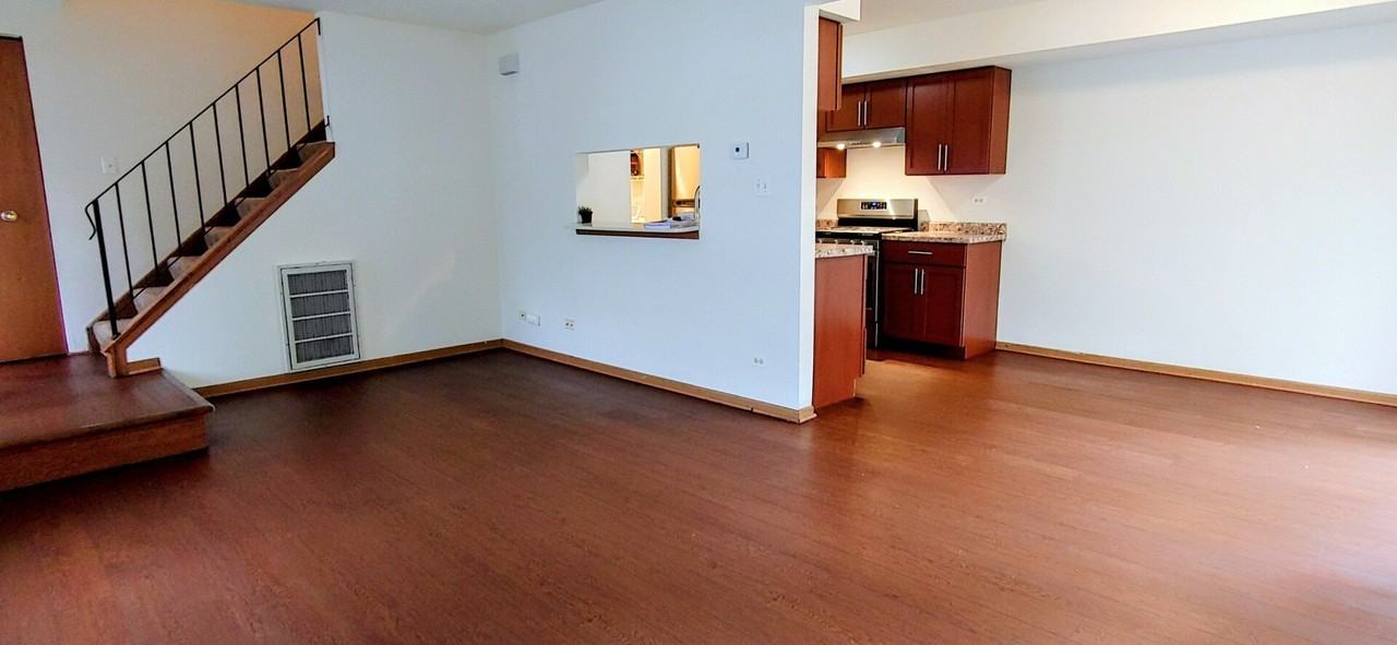 300 Teak Ln - Photo 4 of 18