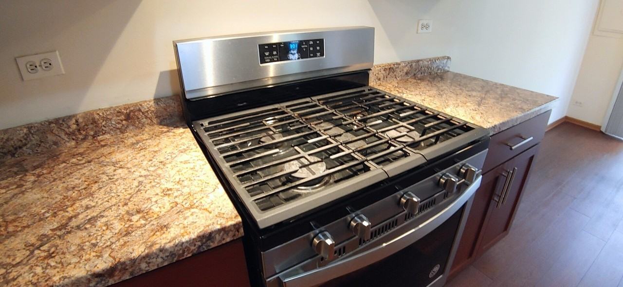 300 Teak Ln - Photo 6 of 18