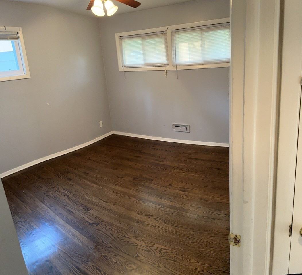 15509 Park Ln - Photo 7 of 11