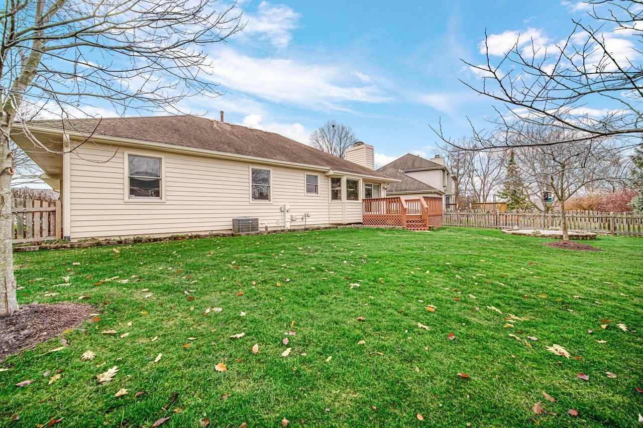 2420 Harbor Ct - Photo 3 of 22