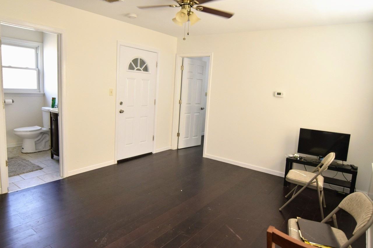 1828 N Bissell St #2 - Photo 5 of 18