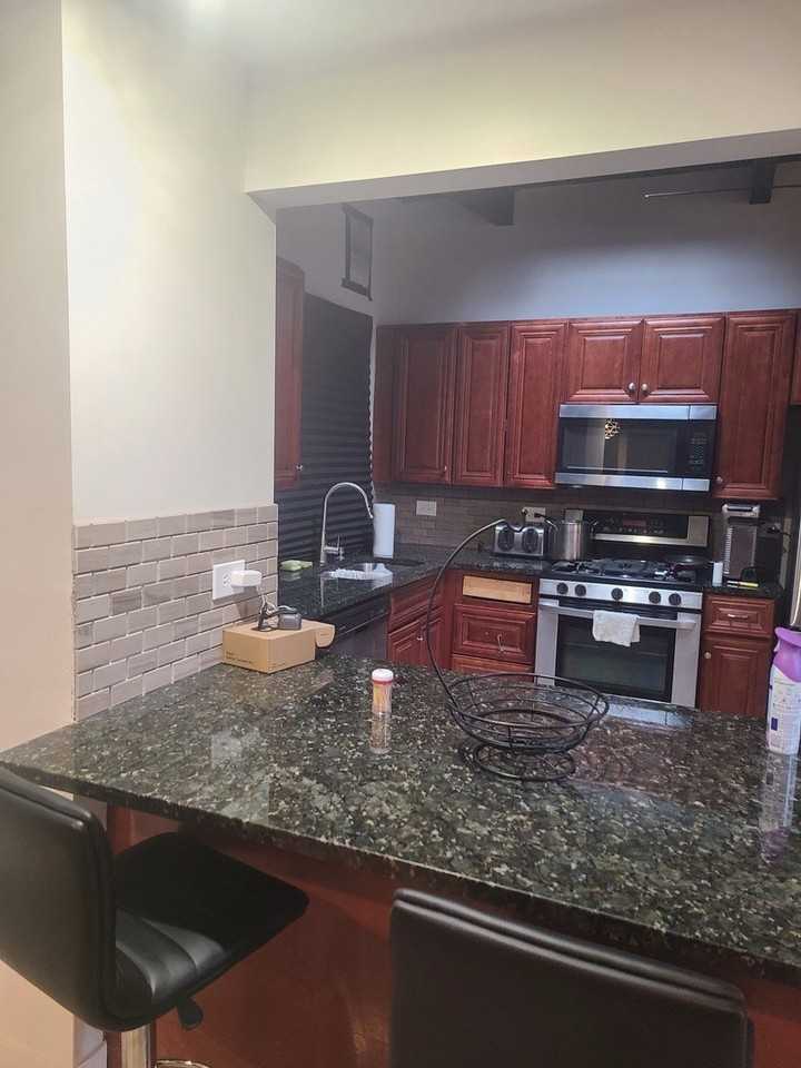 336 Oakwood St - Photo 5 of 15