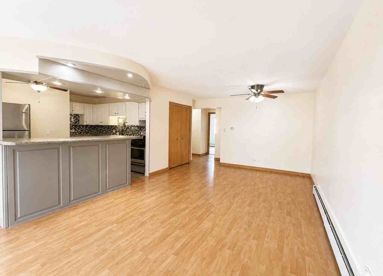 5324 Waterbury Dr #1505 - Photo 4 of 10