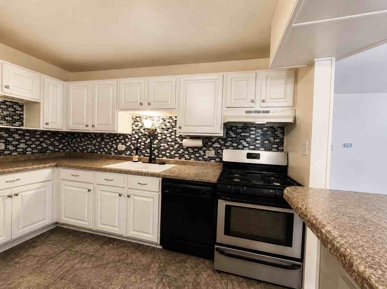 5324 Waterbury Dr #1505 - Photo 7 of 10