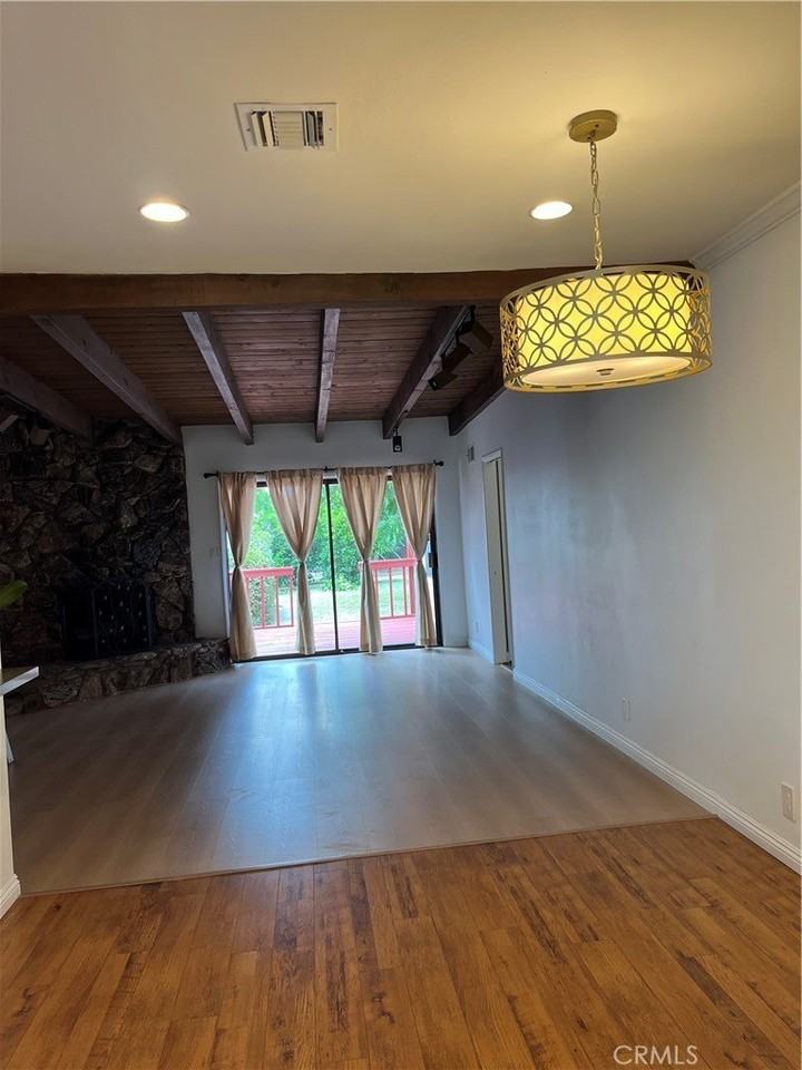 805 S 7th St - Photo 4 of 18