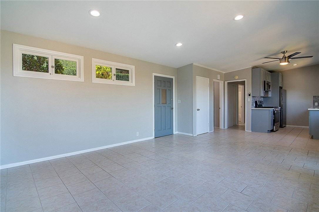 934 Highline Rd - Photo 6 of 29