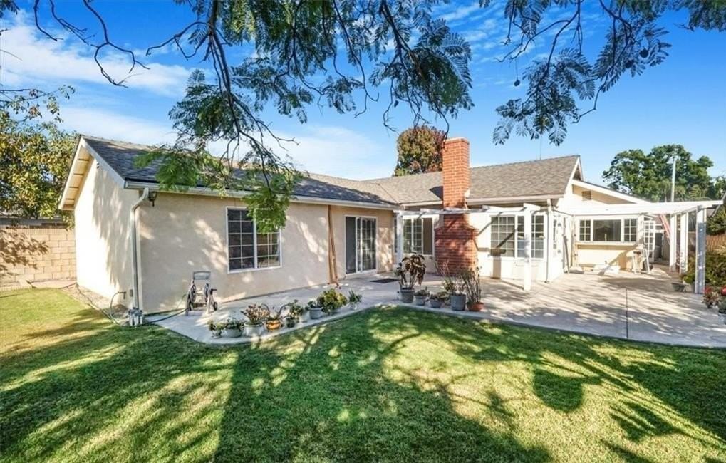 24121 El Tiradore Cir - Photo 3 of 50