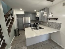 featured image of 810 W Lambert Rd