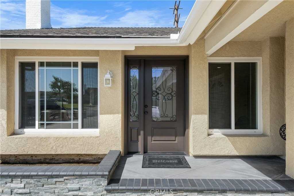 17825 Holmes Ave - Photo 5 of 40